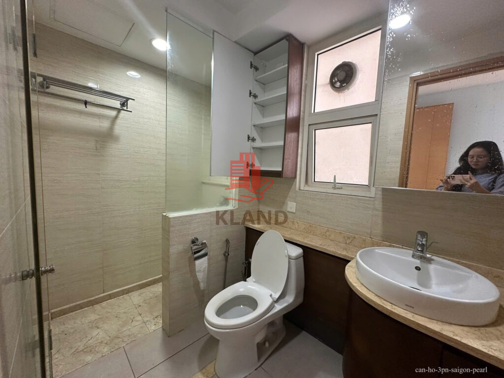 Bán Căn Hộ 3 Phòng Ngủ Saigon Pearl 141m² – Giá Tốt, View Đẹp, Full Nội Thất Cao Cấp